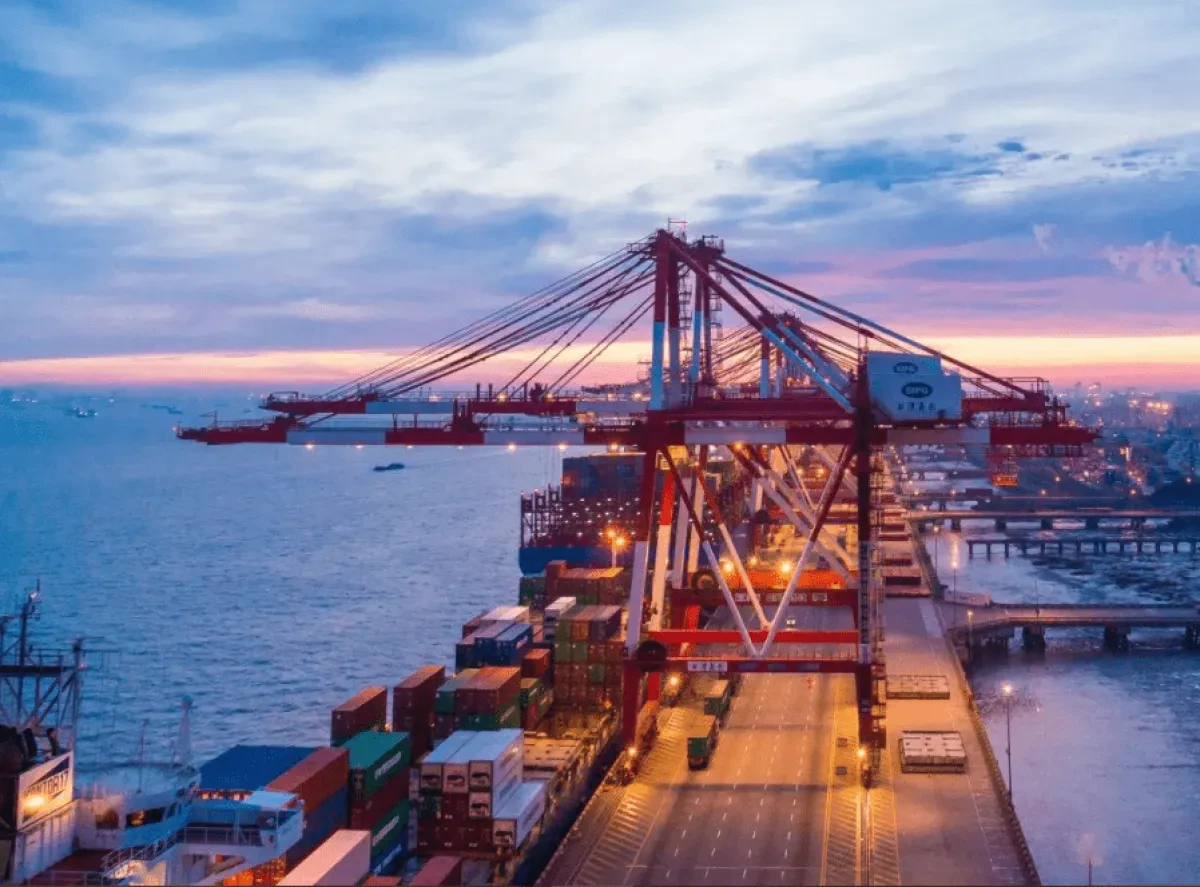 Shanghai Port Group launches “land-to-water” container service