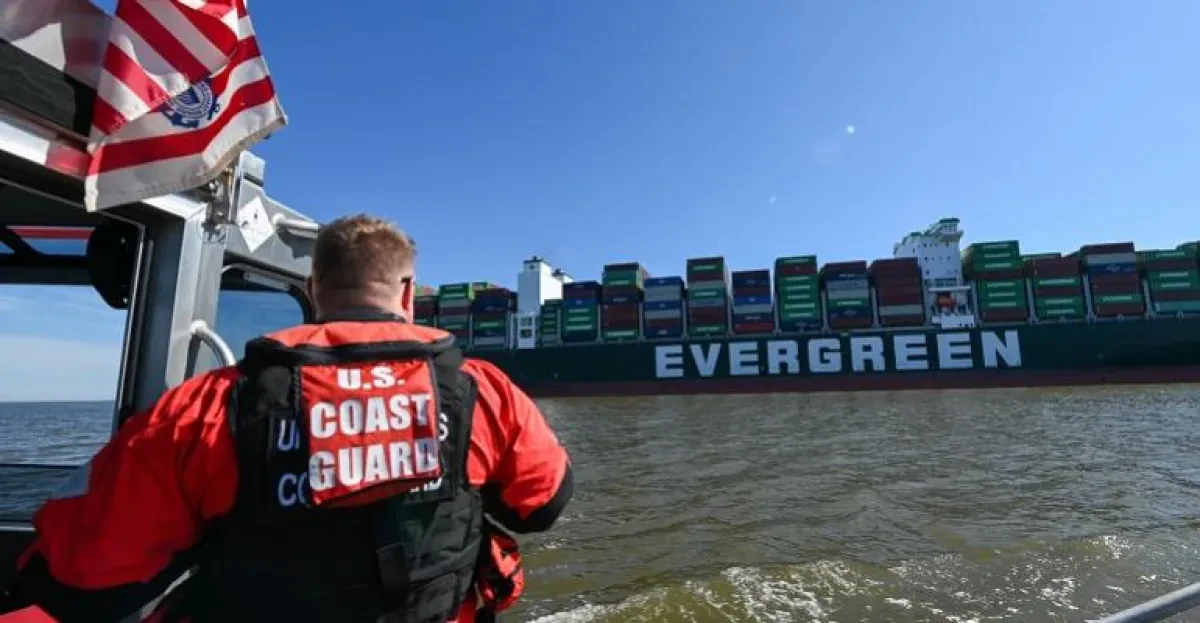 Ever_Forward_Grounded_USCG