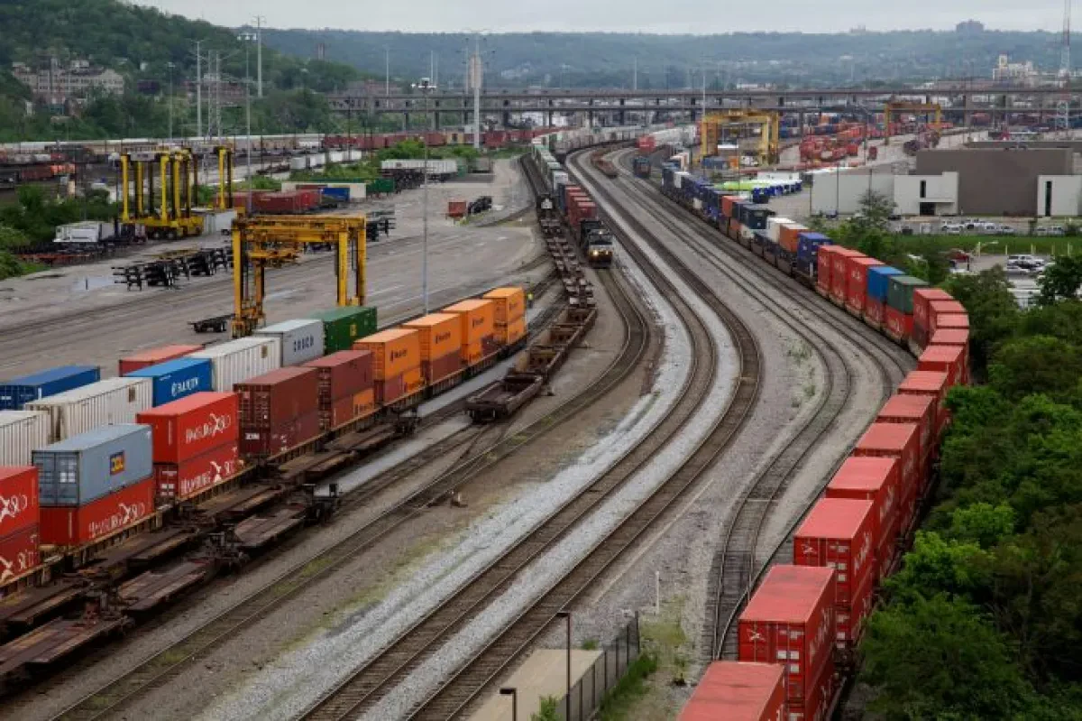 railyard_behind_the_cincinnati_union_terminal-credit-david-brossard-1-scaled-680x0-c-default