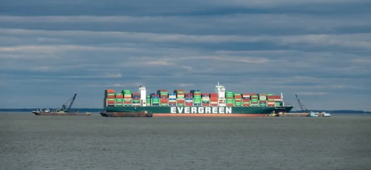 ever-forward-credit-matthew-abbott-at-baltimore-shipspotting.-e1650543158489-680x0-c-default