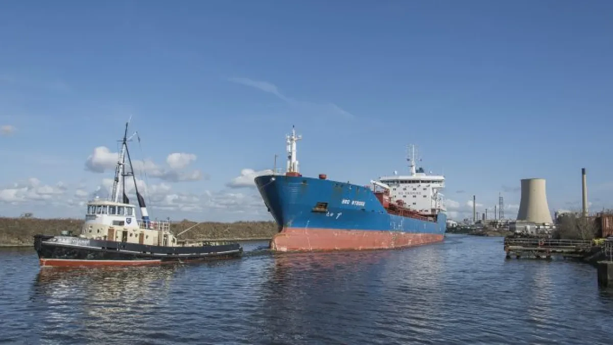 manchester-ship-canal-port-salford-photo-113054603-steve-bridge-dreamstime.com_-scaled-680x0-c-default-1