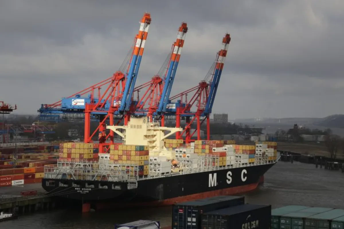 MSC-vessel-at-the-Port-of-Hamburg