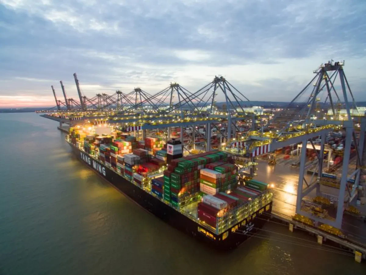 Yang-Ming-Welcome-at-DP-World-London-Gateway-680x0-c-default