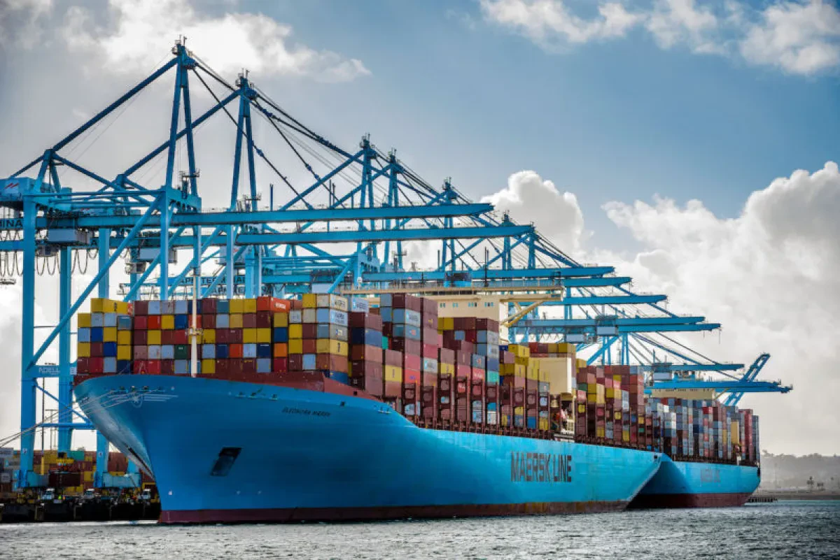 Eleanora-Maersk-Los-Angeles-Record-800x534