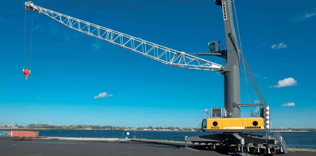 liebherr-cc-feb-2017-article-strip
