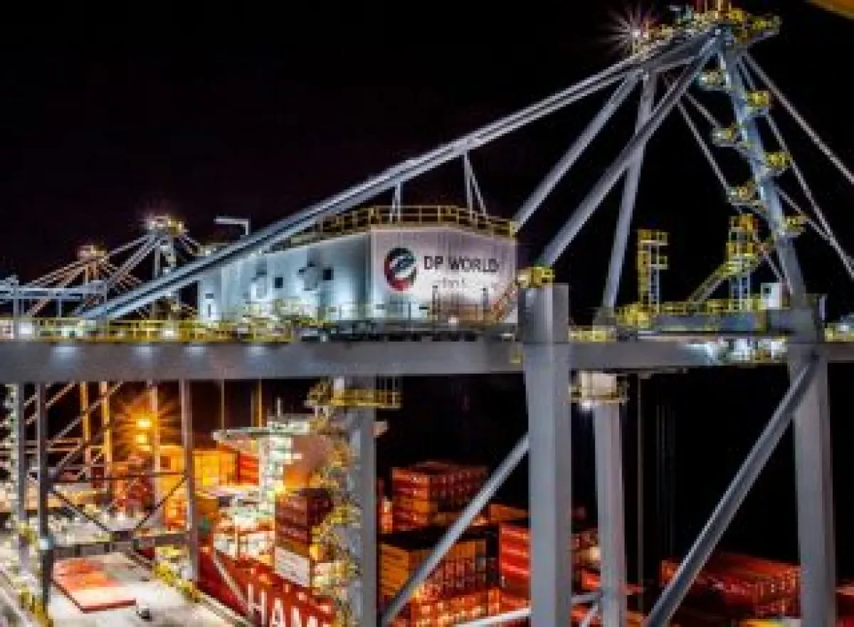 australias-wharfies-reveals-further-strikes-at-dp-world-terminals-320x235