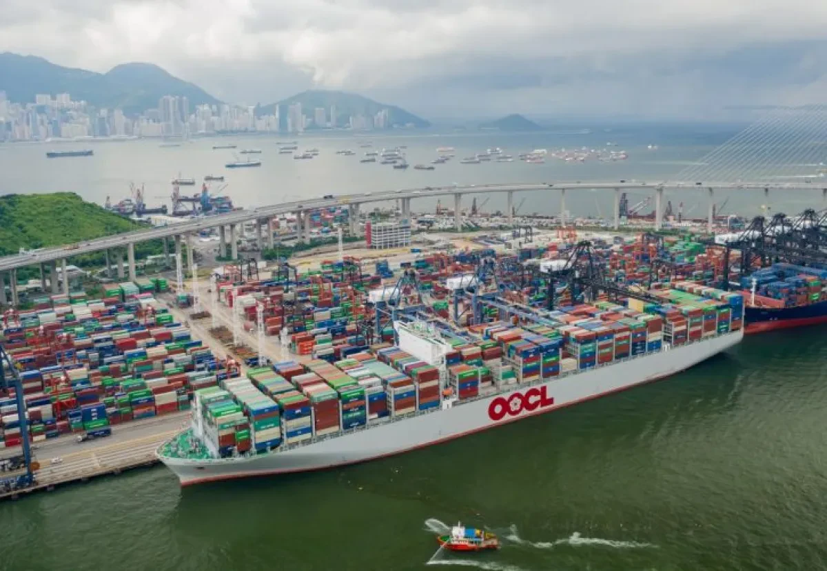 OOCL Boxship Giant Hong Kong on Maiden Visit to Namesake City