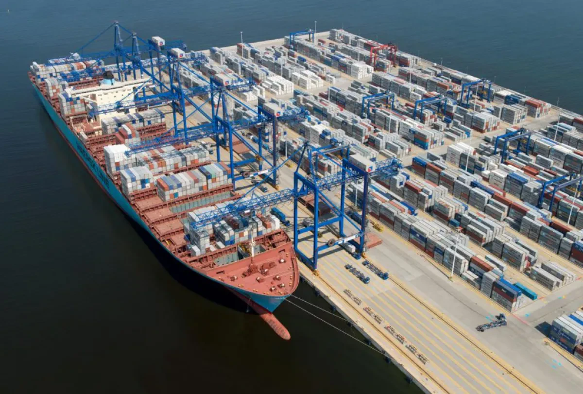 dct-gdansk-handles-record-container-volume-1024x692