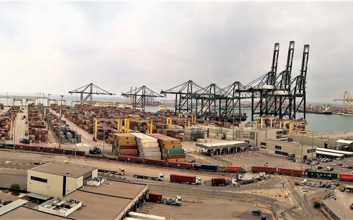 Port-de-València-terminals-i-ferrocarril-2000x1008-640x400