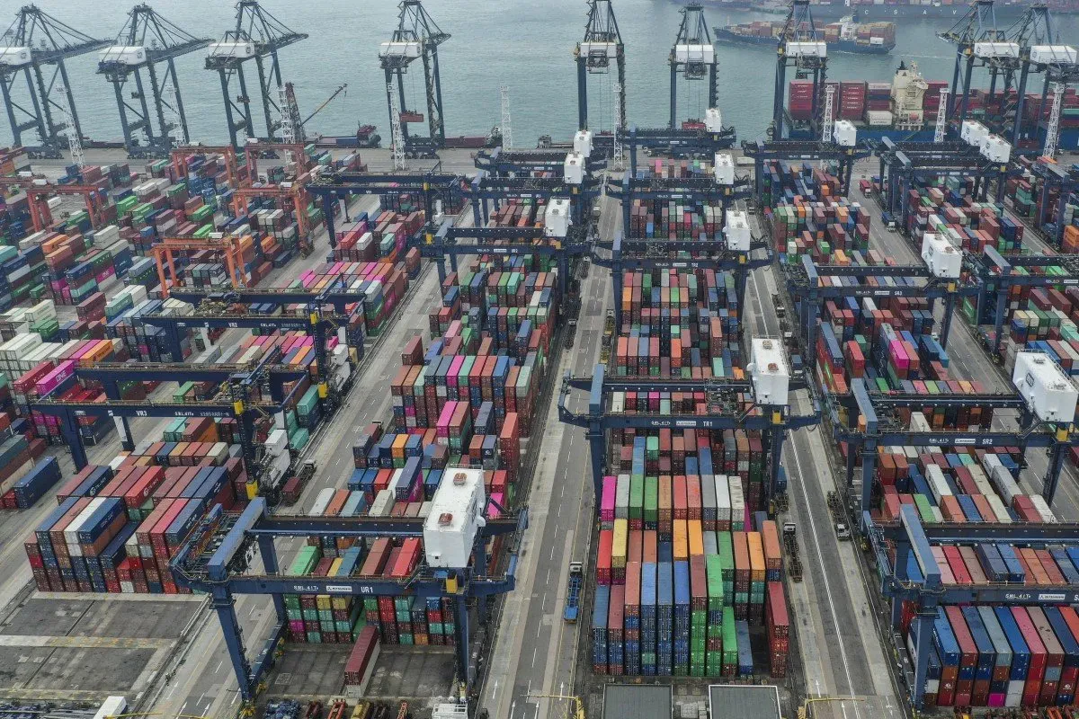 Hong Kong loses to another Chinese port city as container volume grows in busier northern rivals