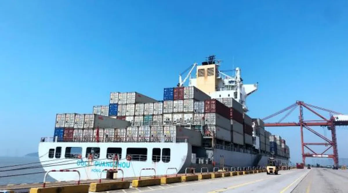 OOCL calls at DaChan Bay Terminals on its KTX3 service
