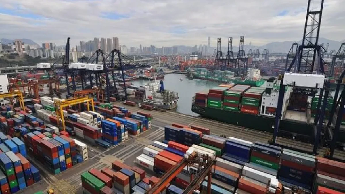 Hong Kong container terminals deserted as Covid-19 lockdown continues