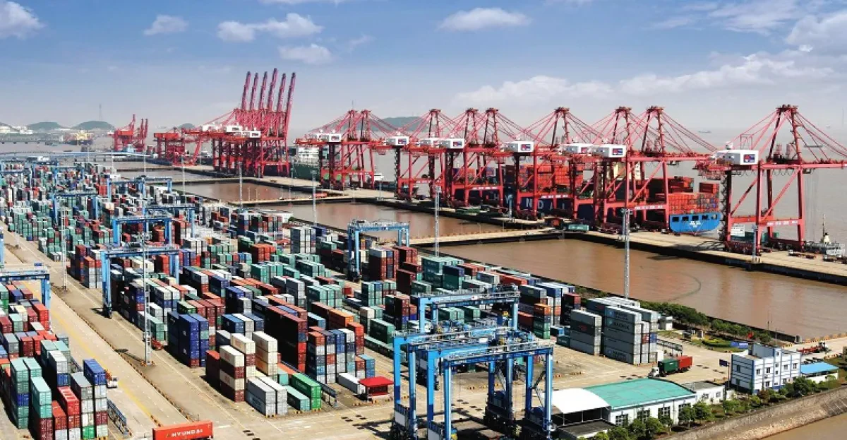Ningbo-Zhoushan port to add another container berth