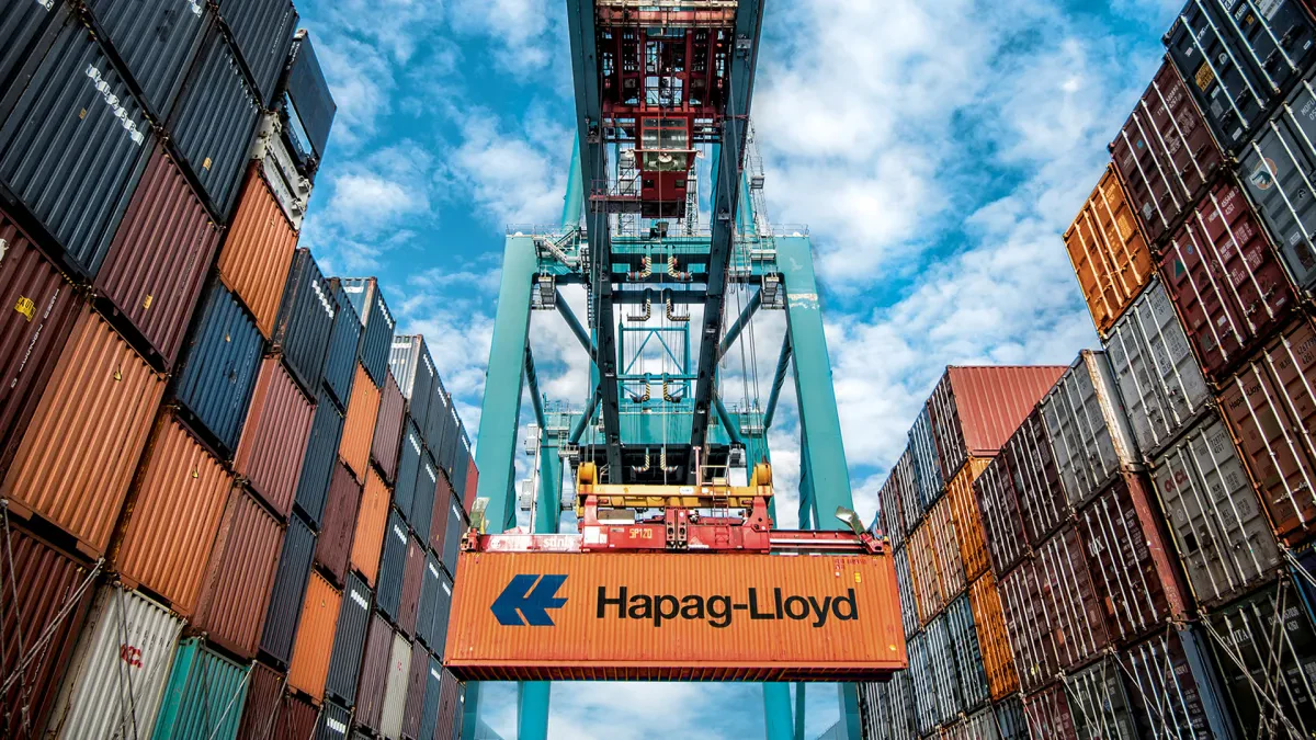 Hapag_Lloyd_111120_1
