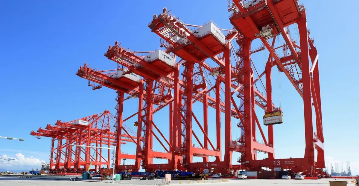 China Merchants Port handles record high container volume in 2020