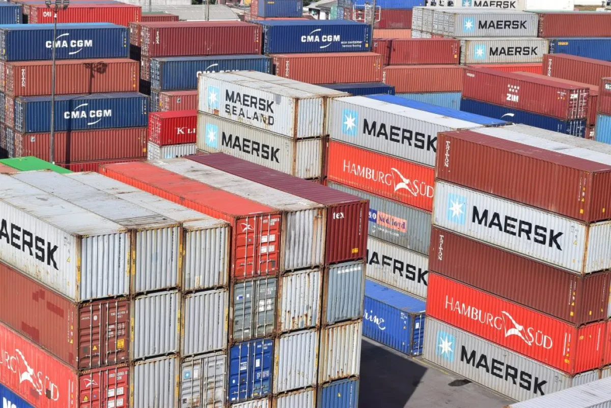 containers-1024x684-1