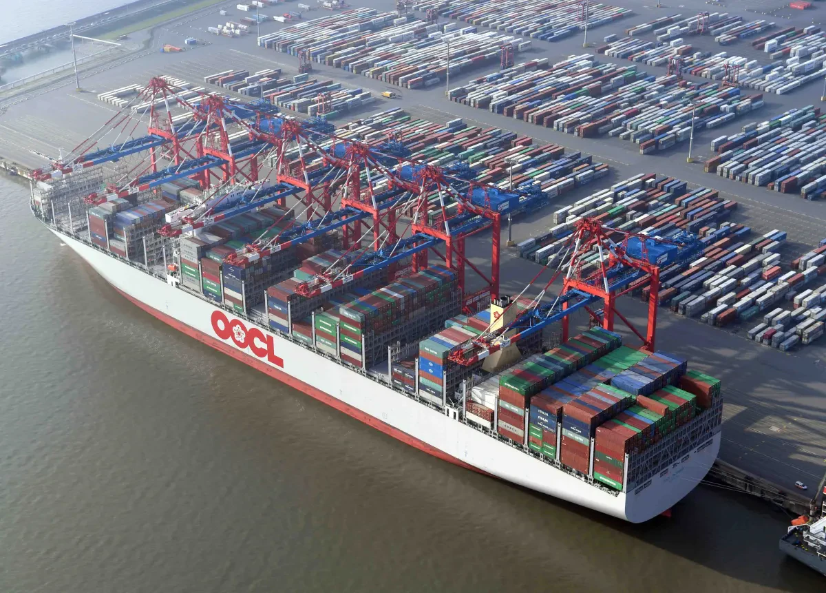 OOCLGermanyAtWilhelmshaven3