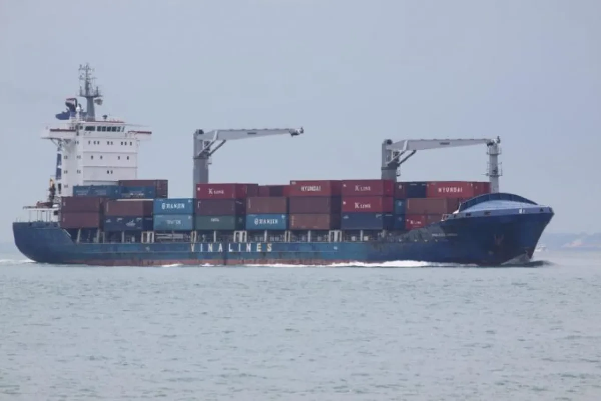 Seoul intervenes to divert box ship and ease Korean urea shortage