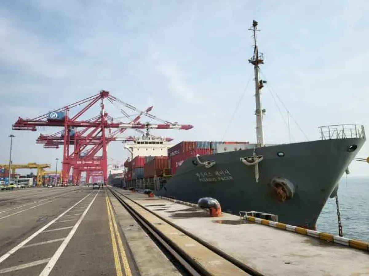 Container volume hits 6-month low at Incheon Port