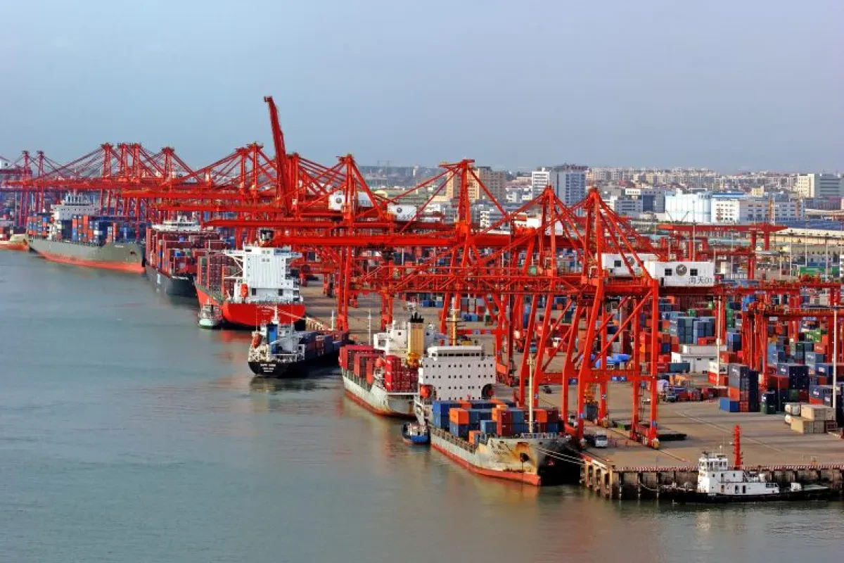 Three container berths in Xiamen open to foreign trade