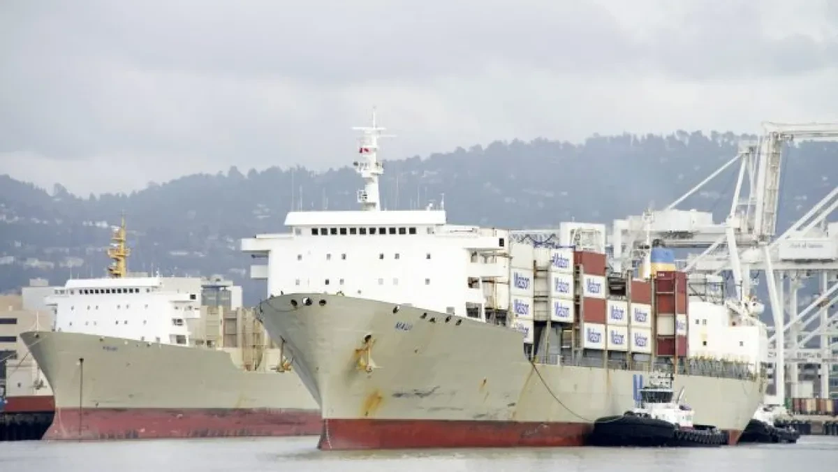 matson-ships-in-oakland-photo-89491467-sheila-fitzgerald-dreamstime.com_-scaled-680x0-c-default